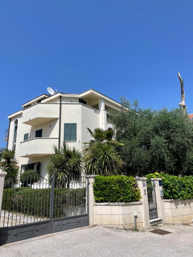 Seaside Apartments Kaštela Kültér fotó